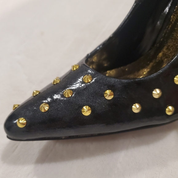 Fahrenheit Women's Gold Studded Pumps Dark Blue Size 7.5 - Picture 7 of 10